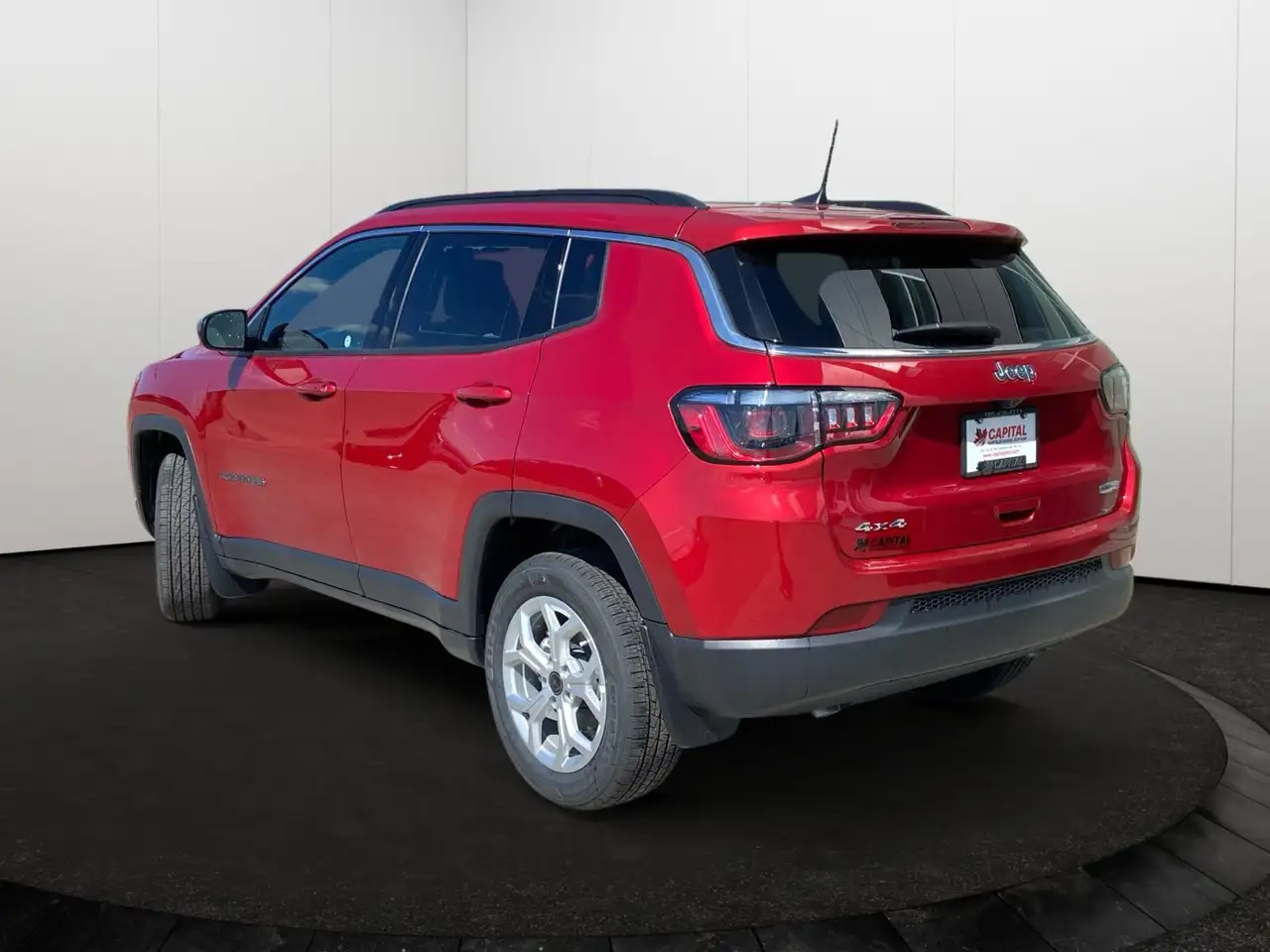 Jeep Compass снимка Jeep Compass