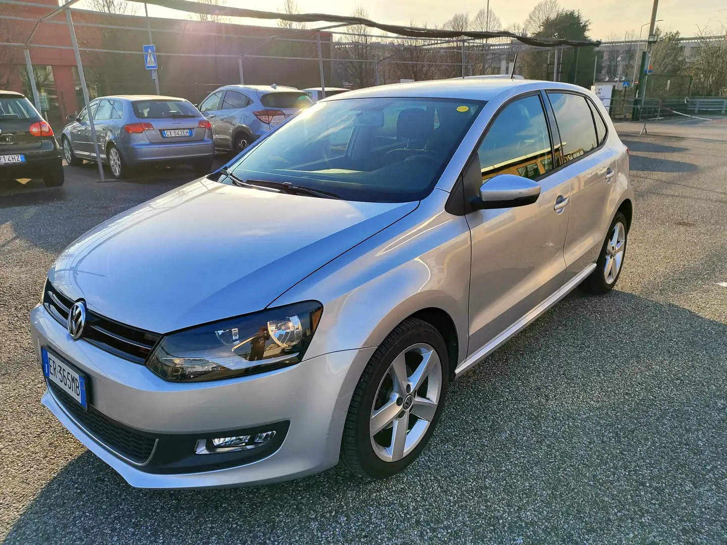 Volkswagen Polo Polo 5p 1.4 Highline Argent - 2