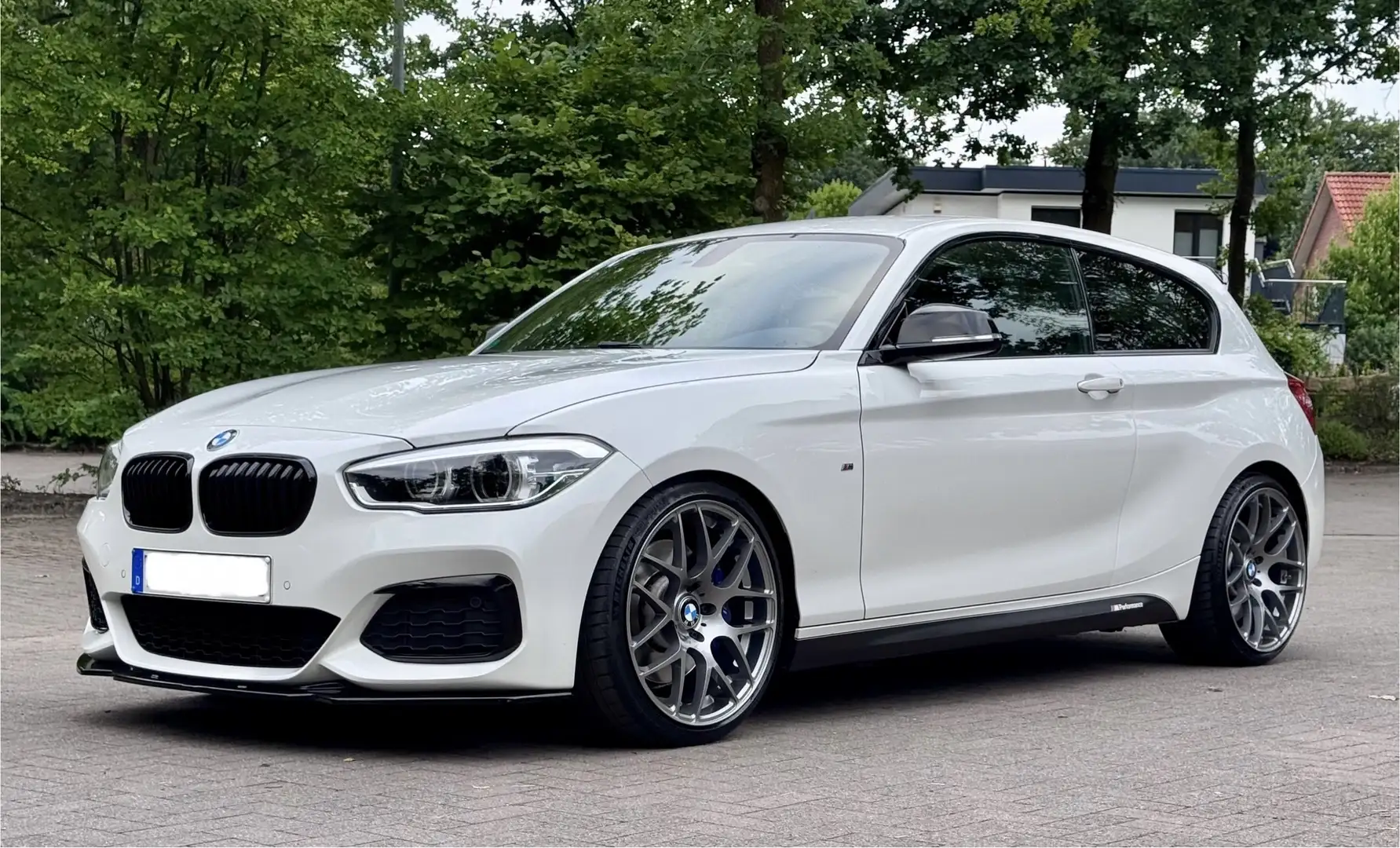 BMW 140 M140i 1.Hand,MPerfAGA,NavProf,Leder,AdaptFahrwerk Biały - 1