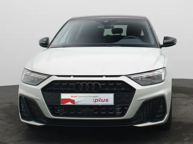Audi A1 view 3