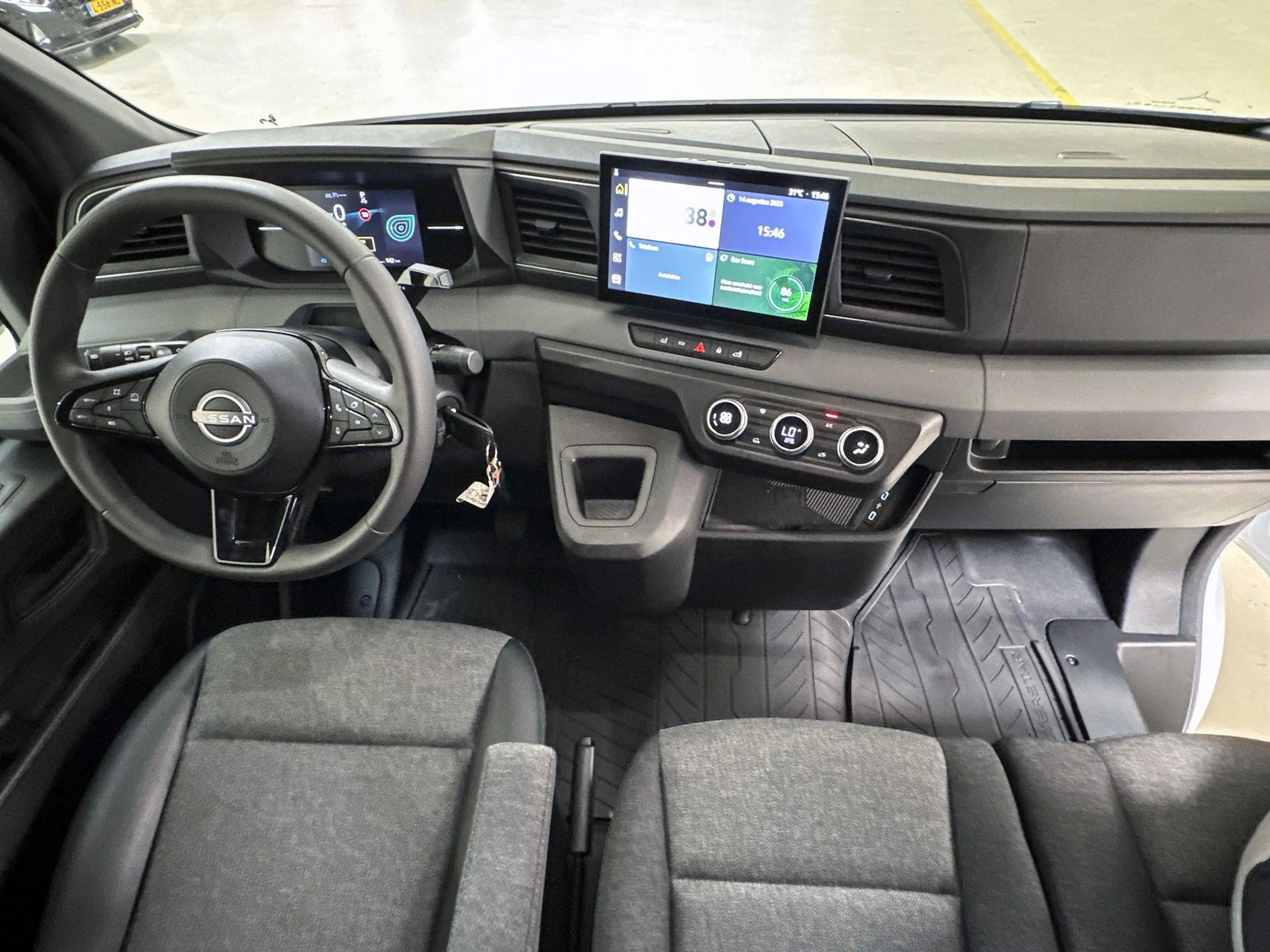 Nissan Interstar Interstar-e L2H2 Limited 87 kWh Lat om Lat | Houte — photo 6