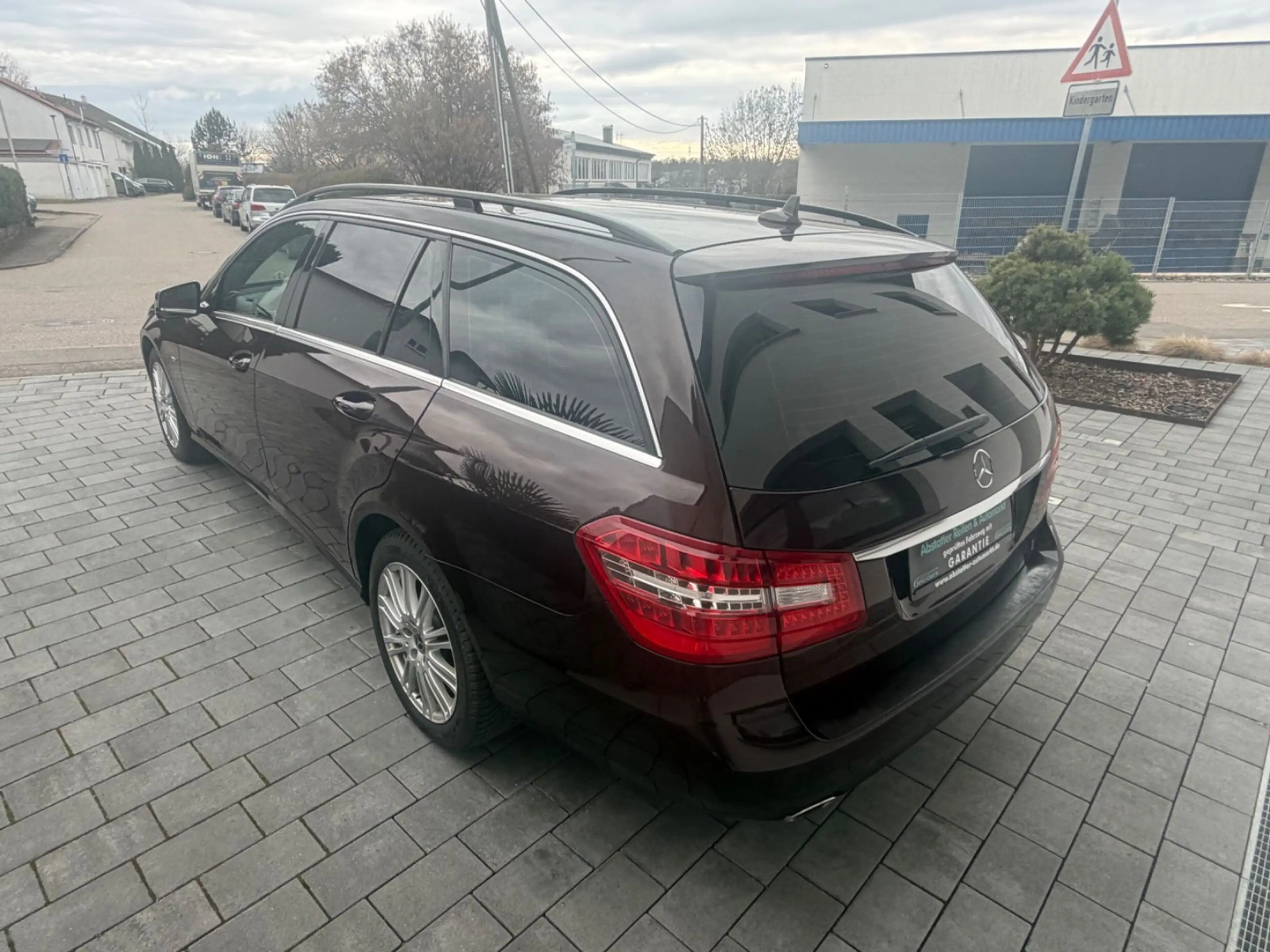 Mercedes-Benz E 350 E T-Modell E 350 CDI 4Matic — photo 2