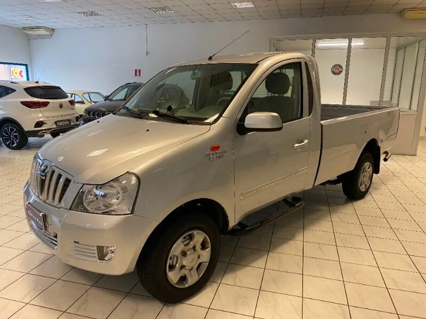 Mahindra Genio Genio Pick Up 2.2 m sc SC2 2wd N1 E5+ Silber - 2