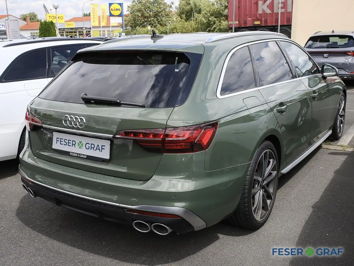 Audi S4 Avant TDI Pano,Standhzg,Matrix,HUD,AHK Grün - 2