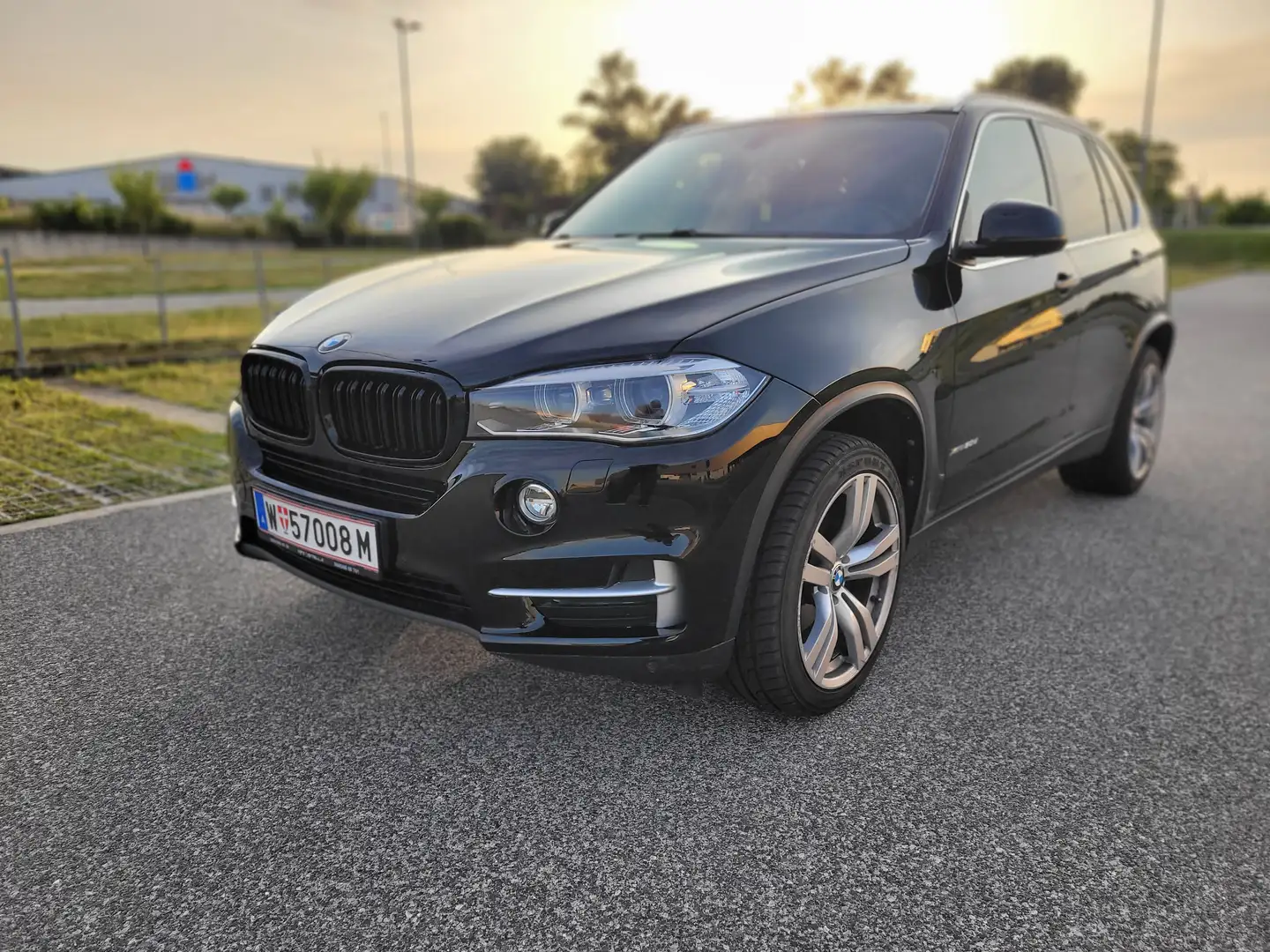 BMW X5 xDrive30d Aut. Schwarz - 2