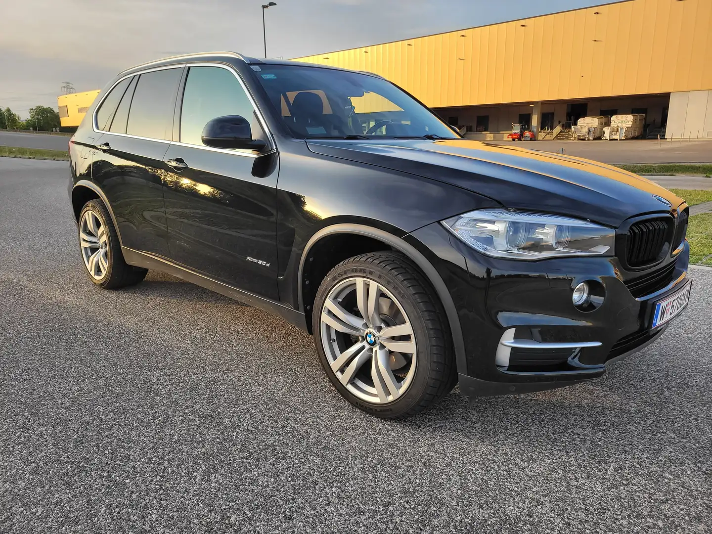 BMW X5 xDrive30d Aut. Schwarz - 1