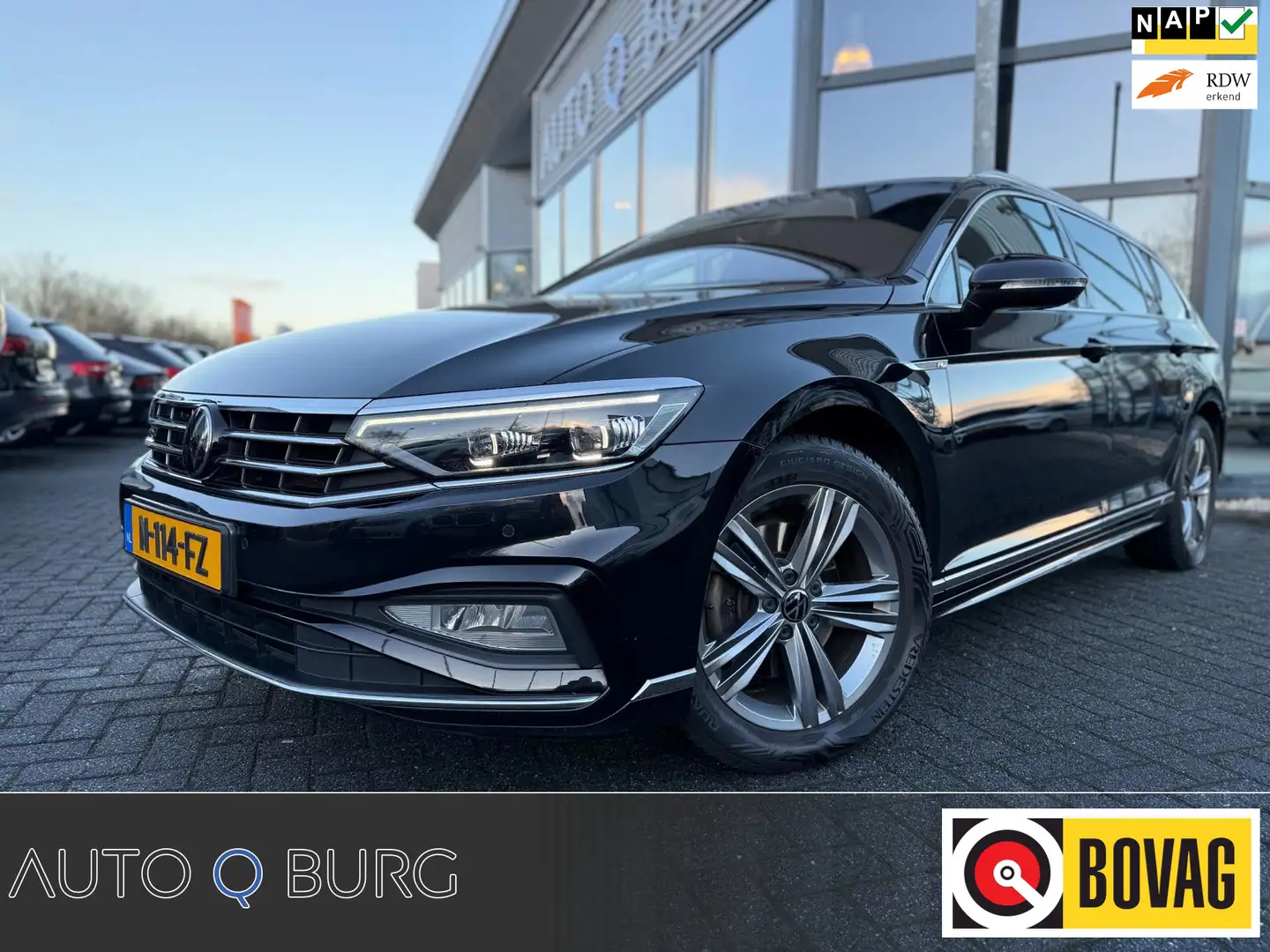 Volkswagen Passat Variant 1.5 TSI R-Line Business + | DSG Automaat | Camera Negro - 1