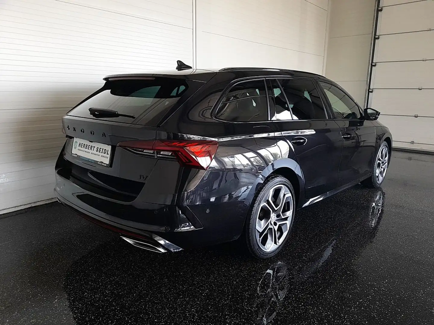 Skoda Octavia Combi RS PHEV 150/245 DSG *19 ZOLL / RS EXKLUSI... Schwarz - 2