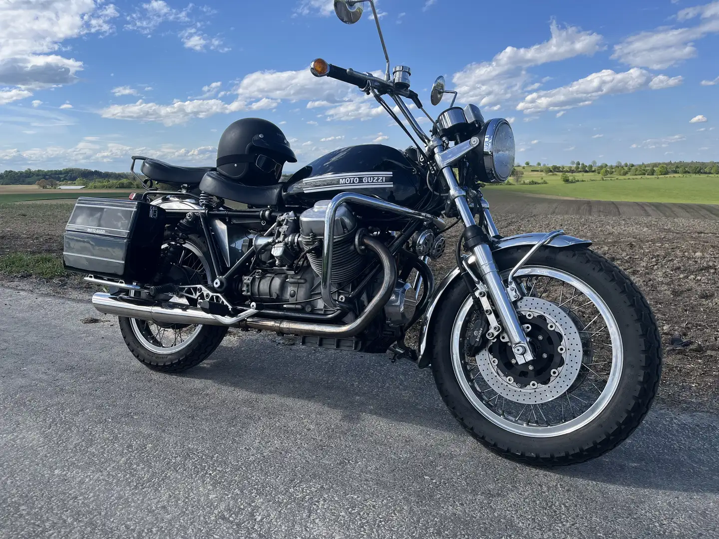 Moto Guzzi 850 T Oldtimer - 1