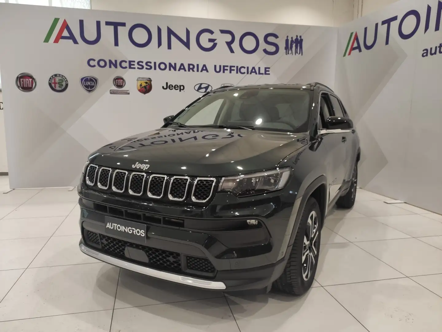 Jeep Compass 1.6 Multijet 130 CV MT Limited Groen - 1