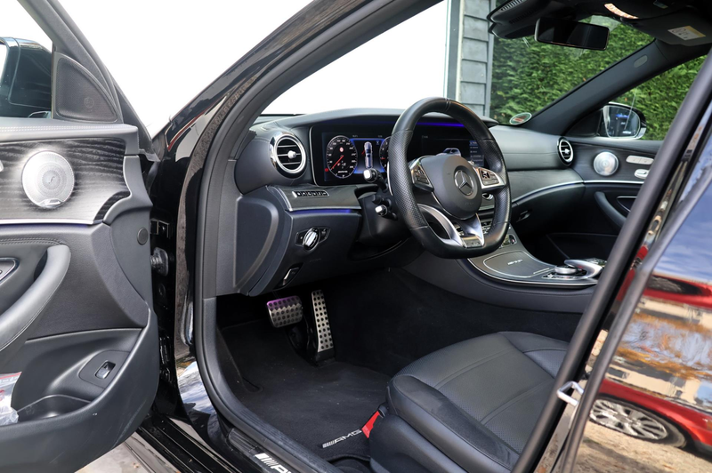 Mercedes-Benz E 63 AMG Estate 4MATIC Premium Plus-Sportuitlaat-Pano-Burme — photo 12