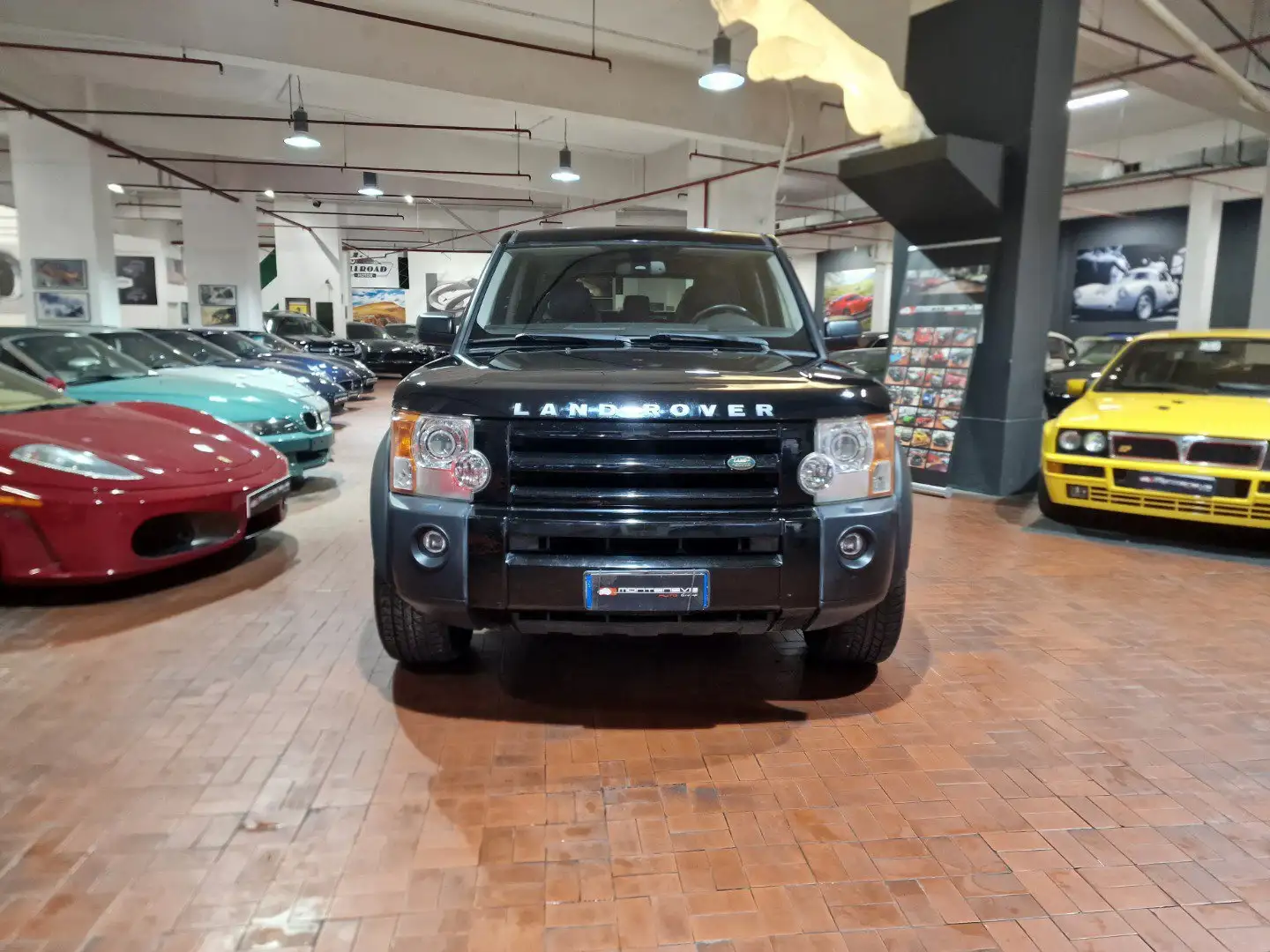Land Rover Discovery 3 2.7 TDV6 HSE UNIPRO TAGLIANDATA 7 POSTI Zwart - 2