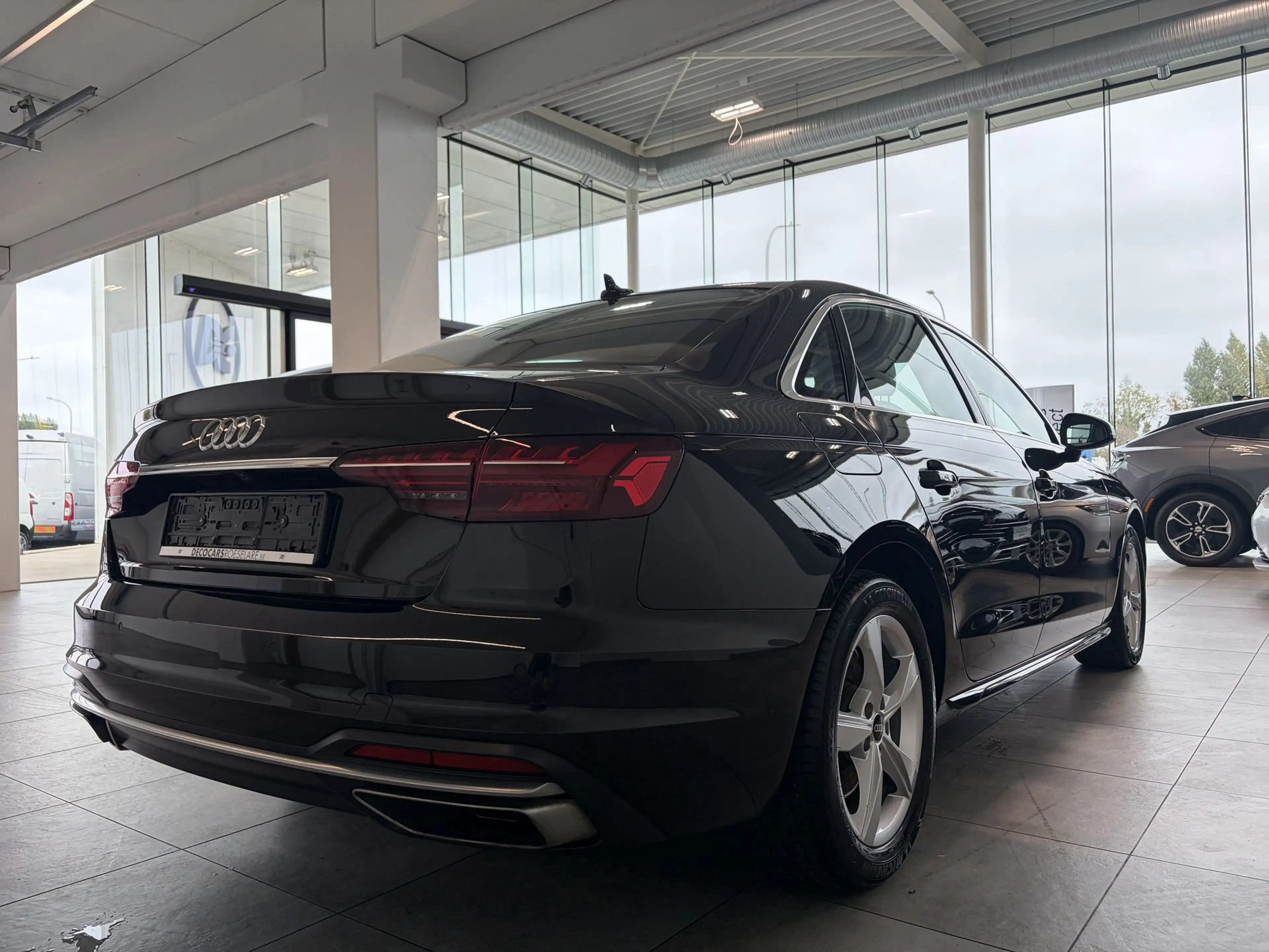Audi A4 Apple Carplay - Android Auto / Camera / Zetelverwarming / Sfeerverlichting / — photo 10