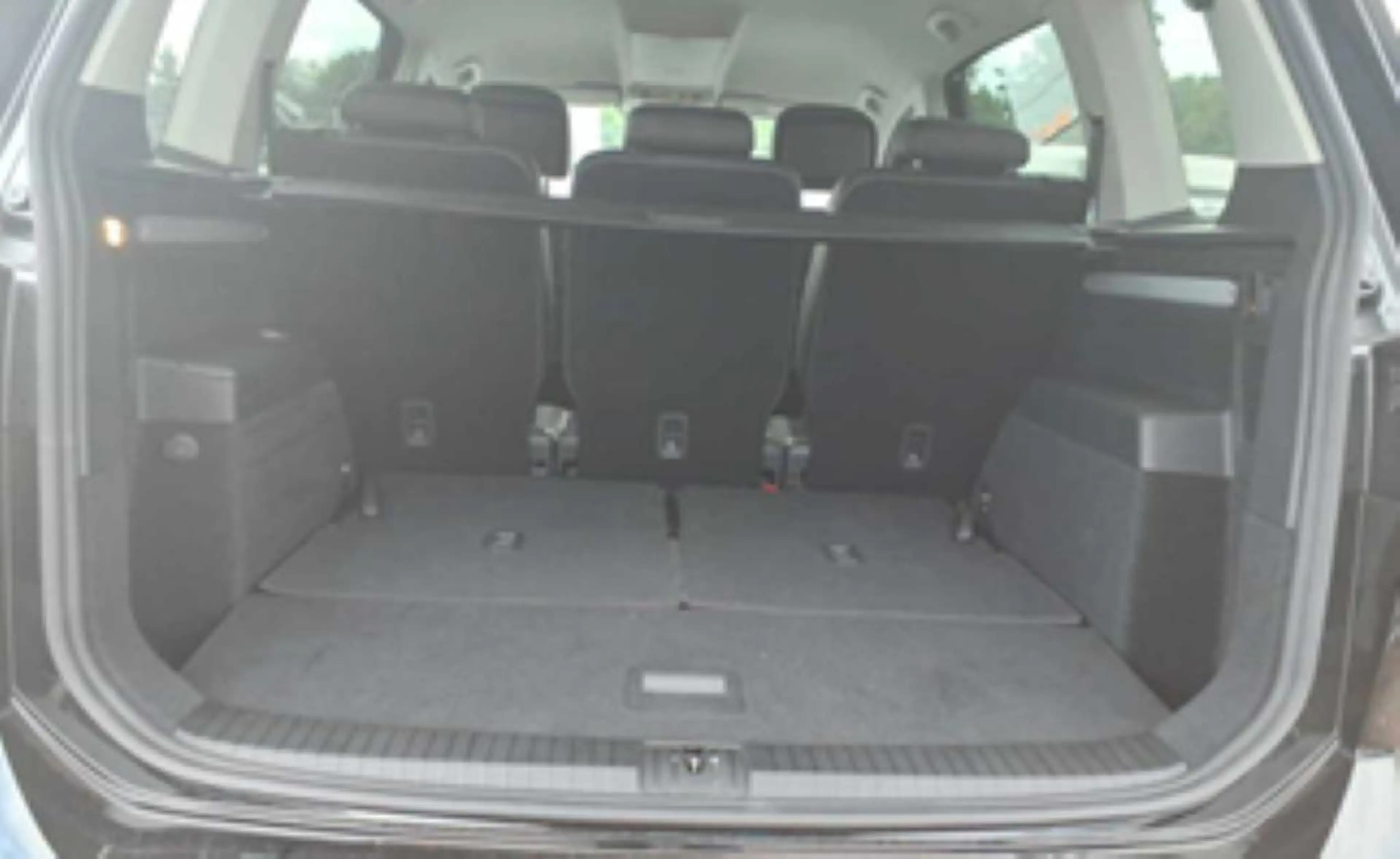 Volkswagen Touran Comfortline 1.5 TSI DSG/Rear View/Sitzhzg./AHK — photo 4
