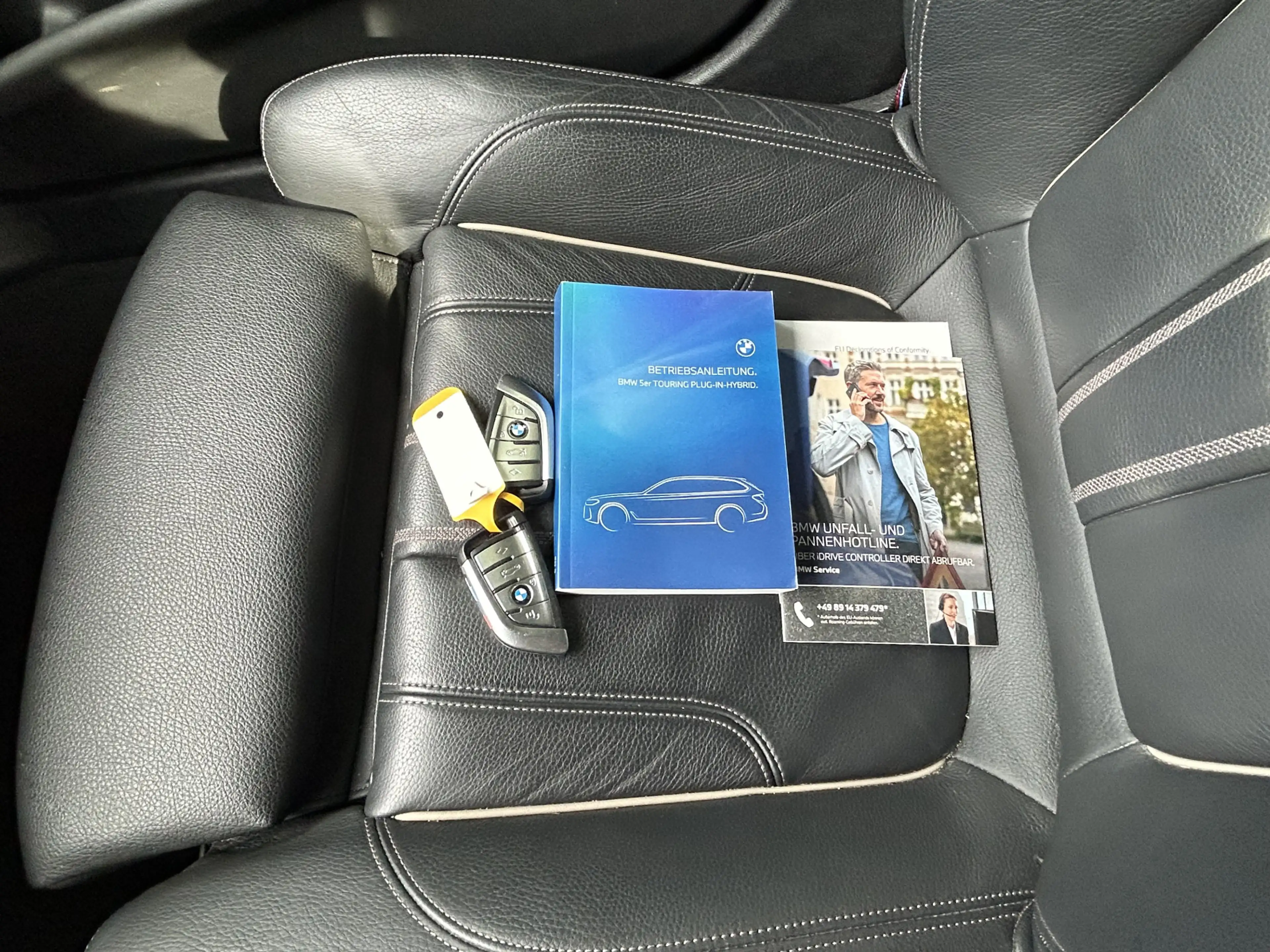 BMW 530 5-serie Touring 530e xDrive Business Edition Plus — photo 20