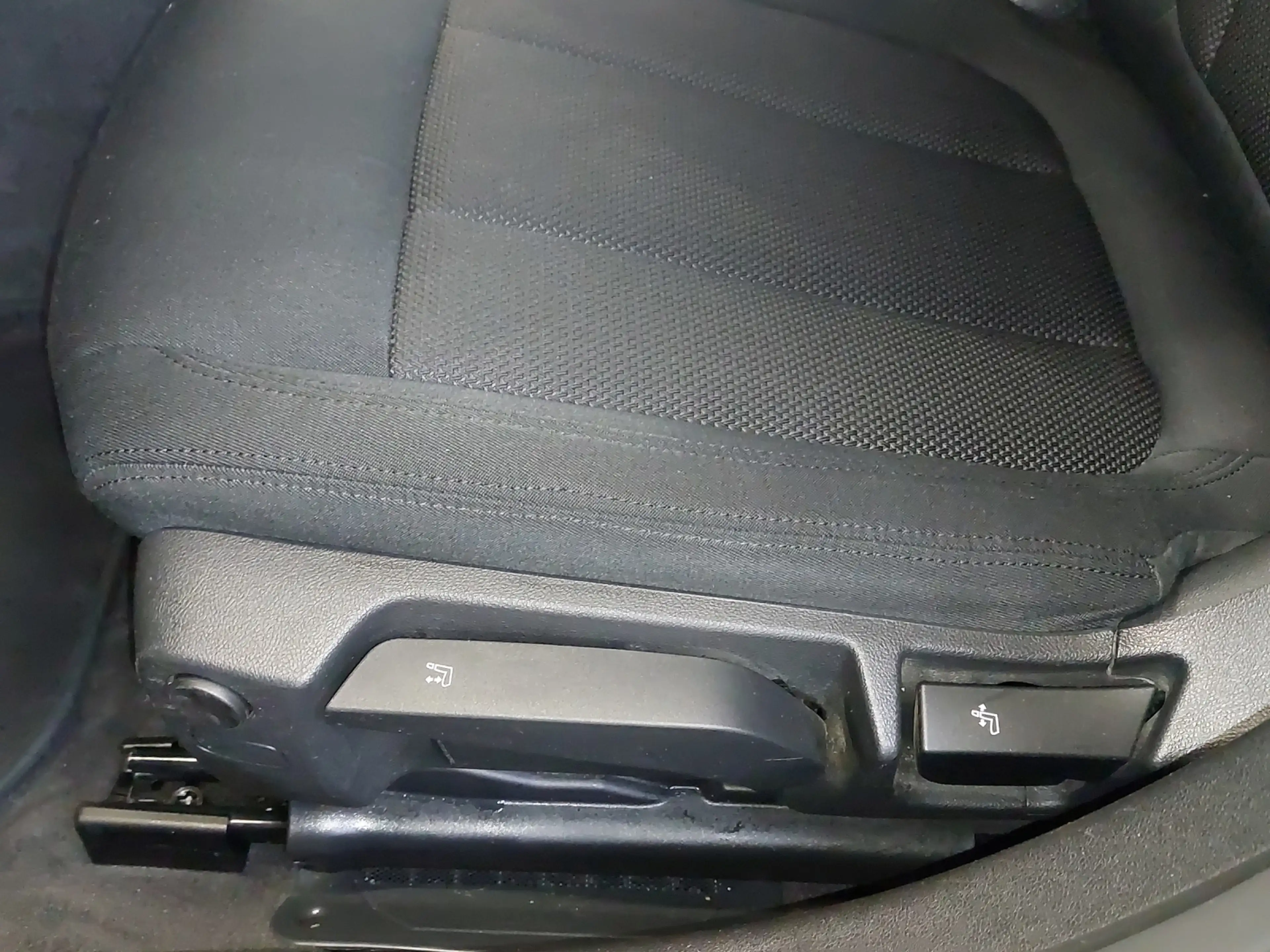 BMW 320 e Touring 320 e — photo 14