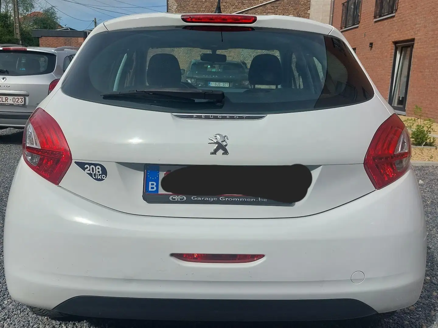 Peugeot 208 5p 1.4 hdi 8v Access c/reg.vel. Blanc - 2