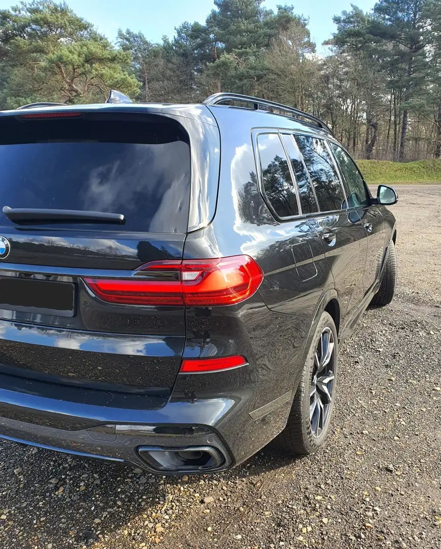 BMW X7 xDrive40i Zwart - 2