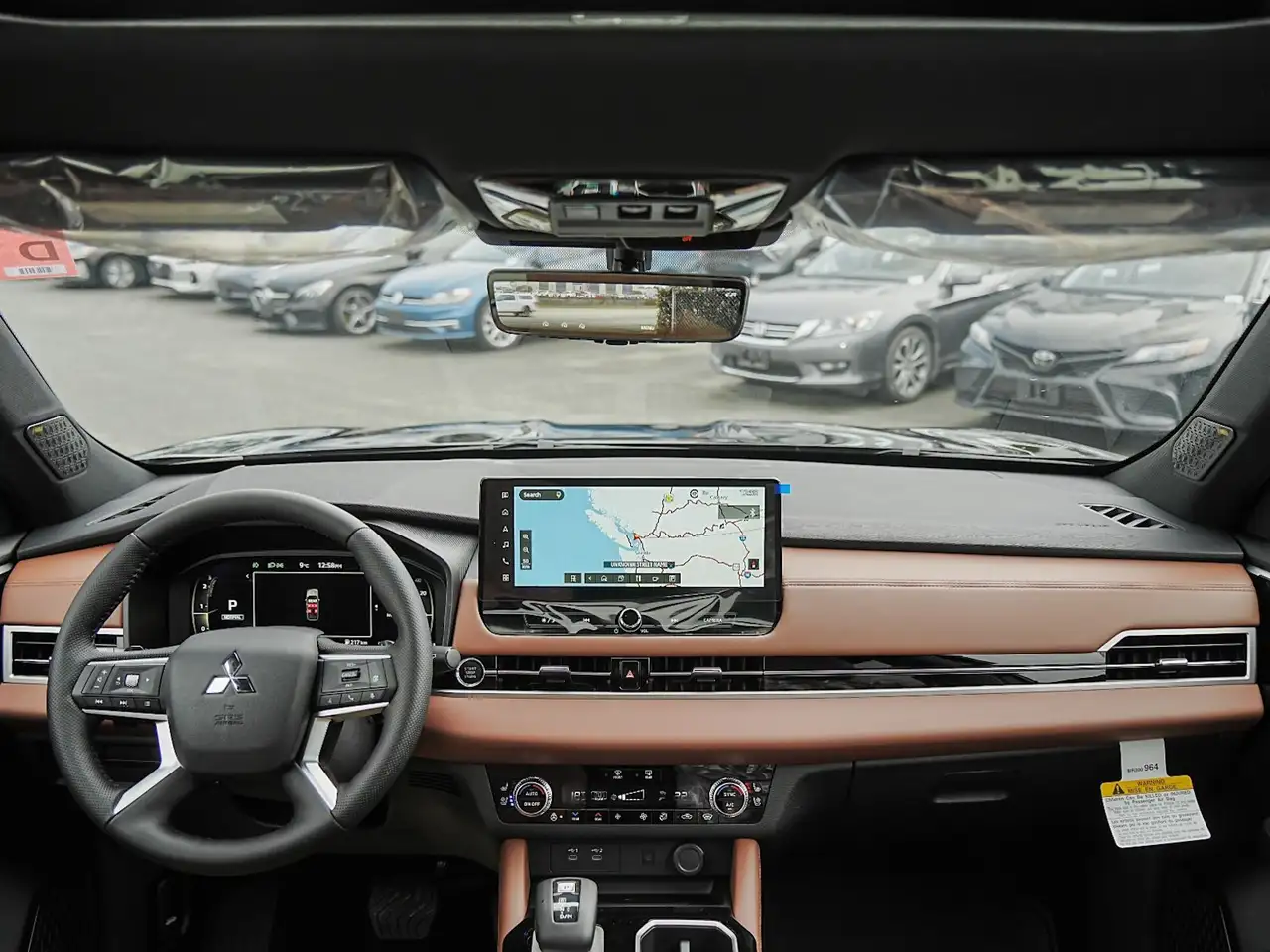 Mitsubishi Outlander снимка Mitsubishi Outlander