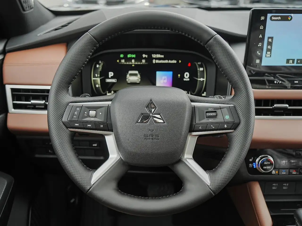 Mitsubishi Outlander снимка Mitsubishi Outlander
