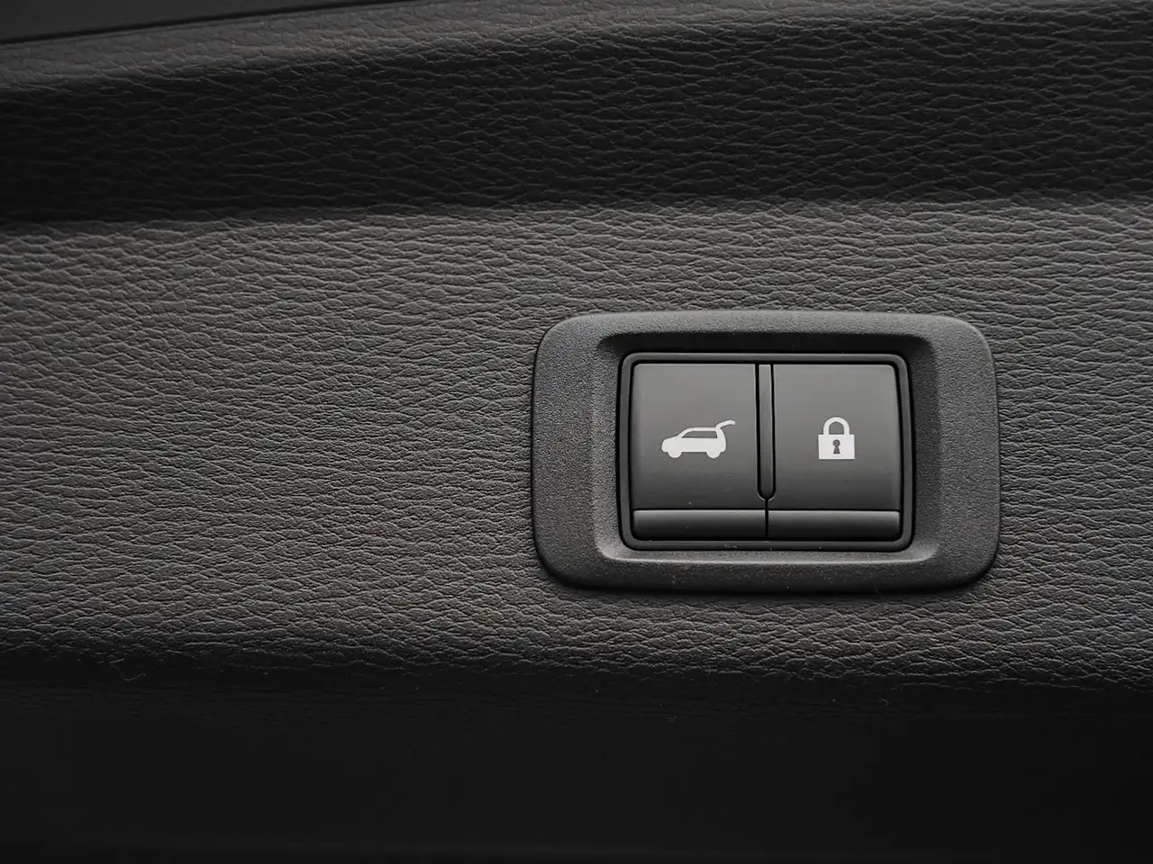 Mitsubishi Outlander снимка Mitsubishi Outlander