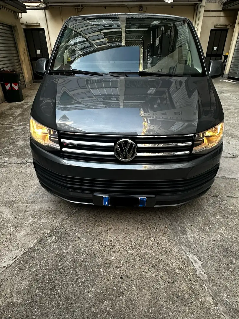 Volkswagen T6 Caravelle Grigio - 1