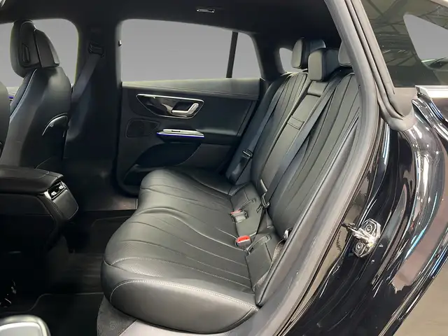 Mercedes-Benz 300 view 10