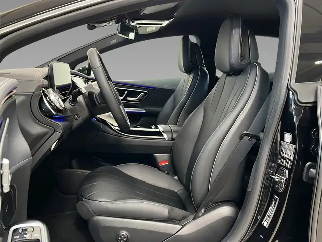 Mercedes-Benz 300 view 9
