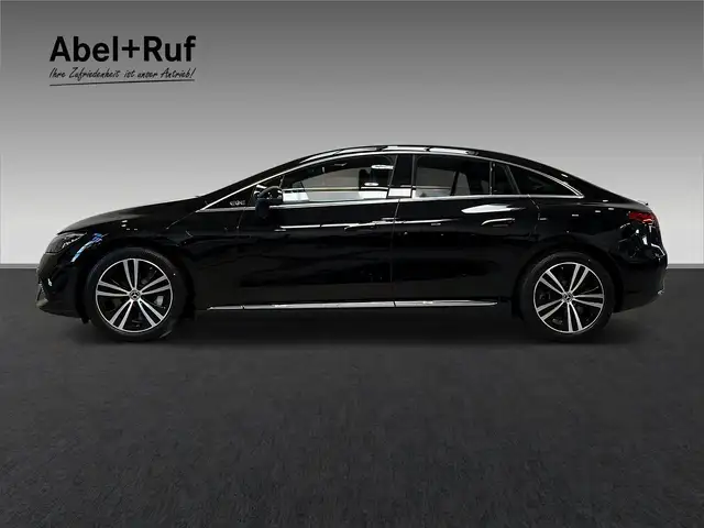 Mercedes-Benz 300 view 5