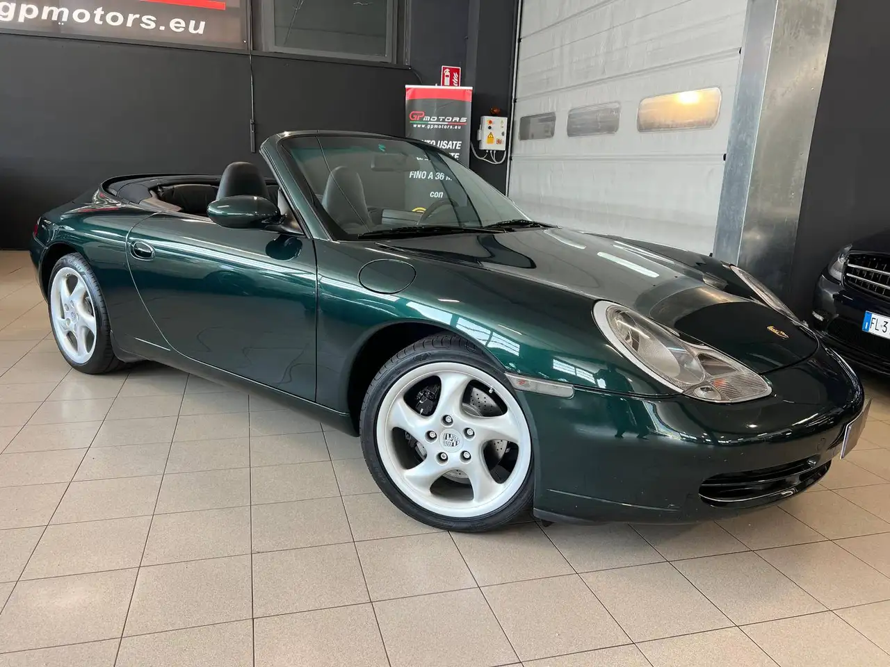 Porsche 996 911 Carrera 3.4 Cabrio 300CV VERDE ORIGINALE ! 1PROPRIETARIO ! FULL SERVICE !, foto 2