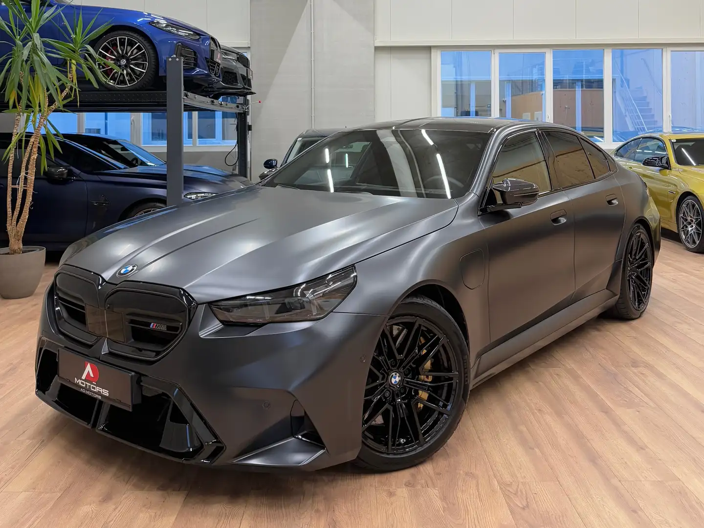 BMW M5 Ultimate / Leasingfähig / Keramik / Bowers Grau - 1