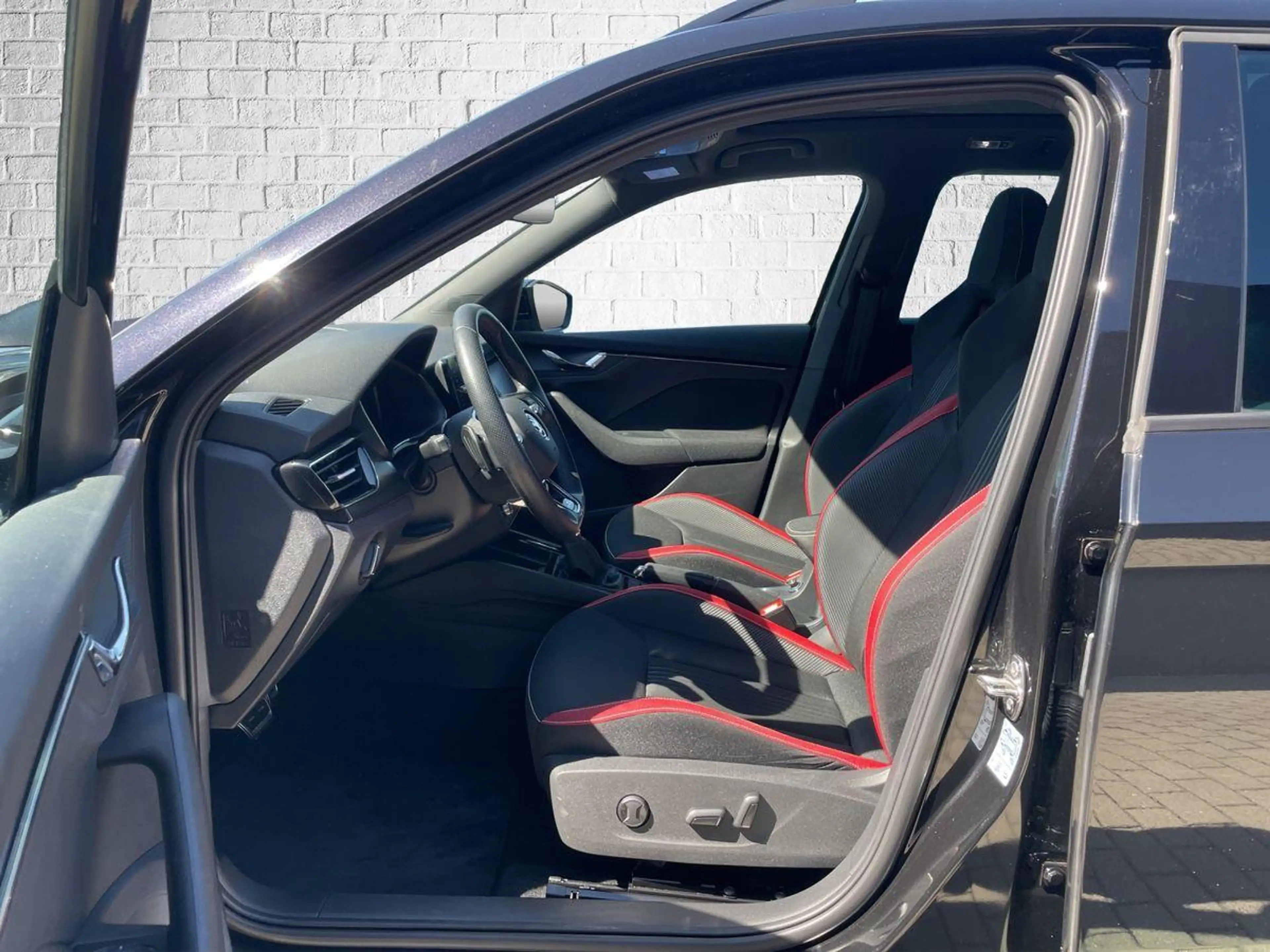 Skoda Kamiq Monte Carlo DSG/AHK/Navi/Kamera/PDC — photo 9