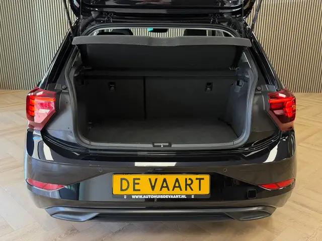 Volkswagen Polo view 6