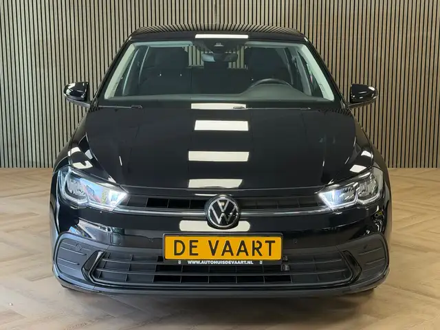 Volkswagen Polo view 2