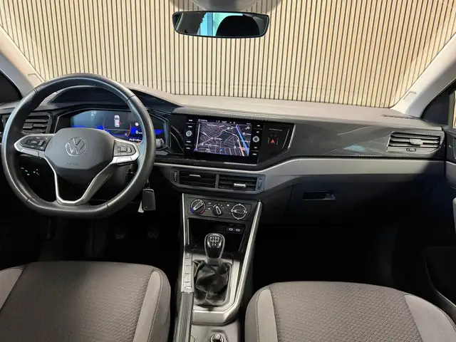 Volkswagen Polo view 12