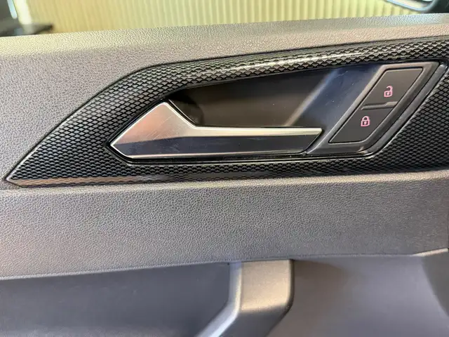 Volkswagen Polo view 17