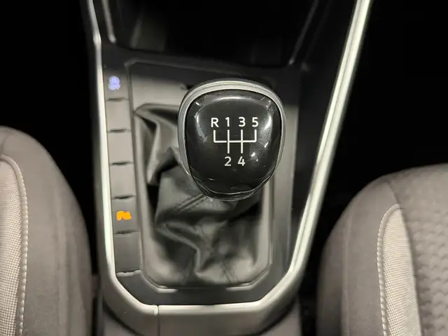 Volkswagen Polo view 30
