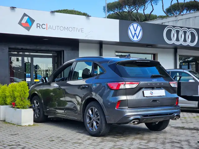 Ford Kuga view 4
