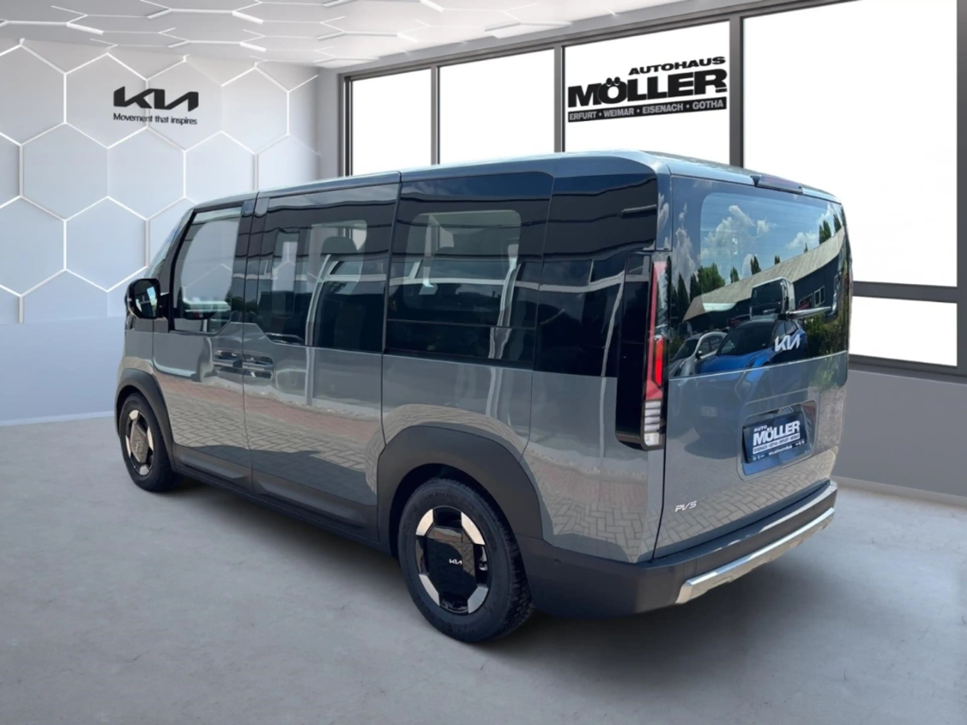 Kia PV5 Passenger Passenger 71.2 kWh Elite P2-P4 Wärmepumpe Power Sm — photo 4