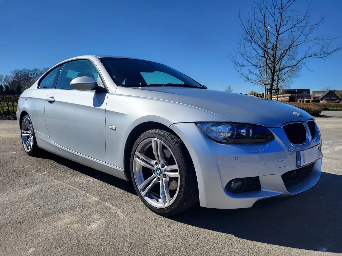 BMW 320 320d Coupe e92 - 1