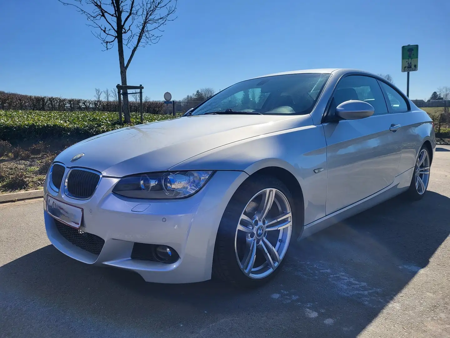 BMW 320 320d Coupe e92 - 2