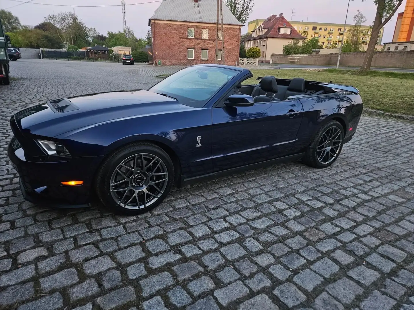 Ford Mustang Shelby GT 500 Blau - 1