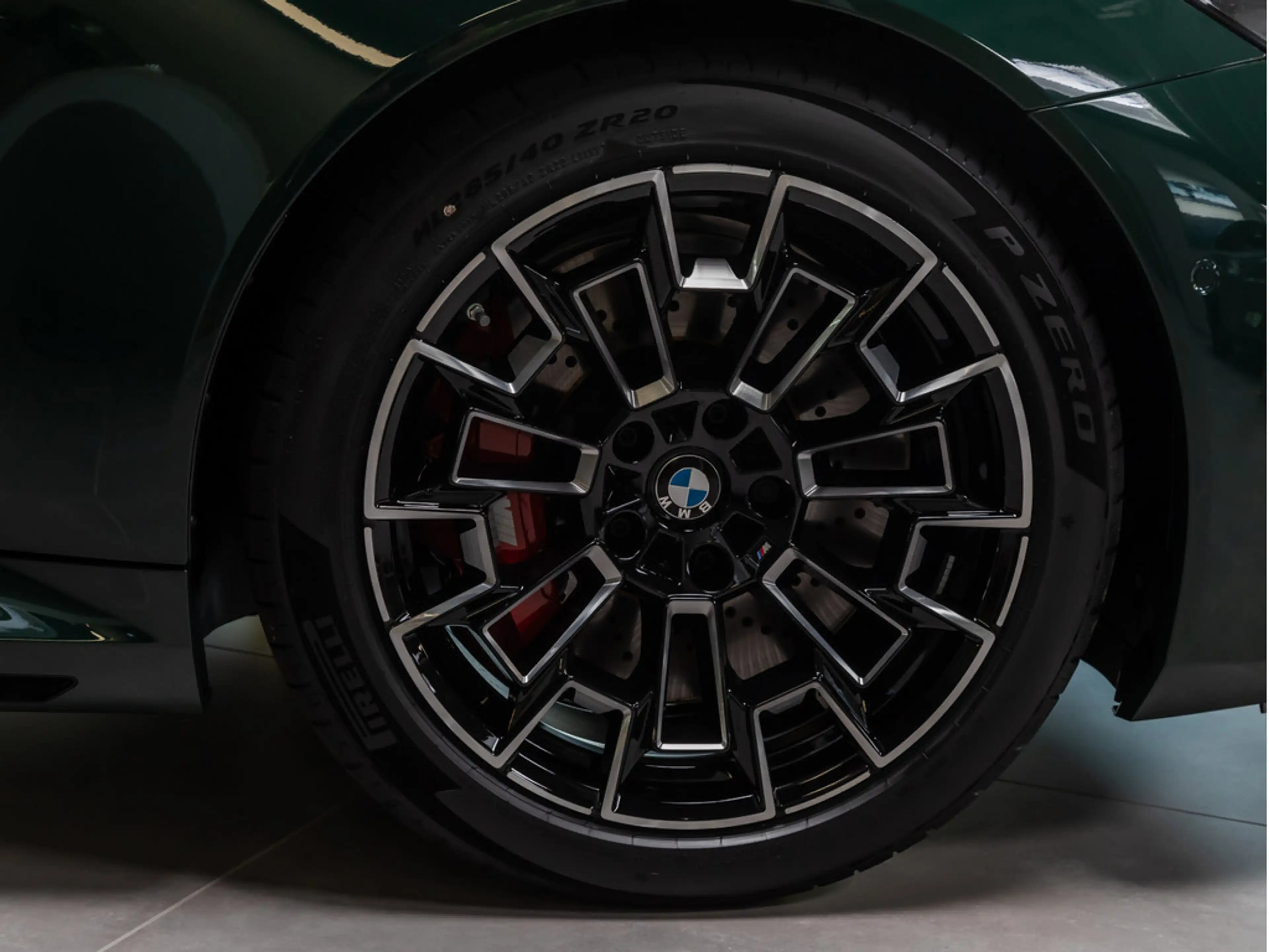 BMW M5 Touring 360° LED SITZBELÜFTUNG ACC AHK B&W — photo 10