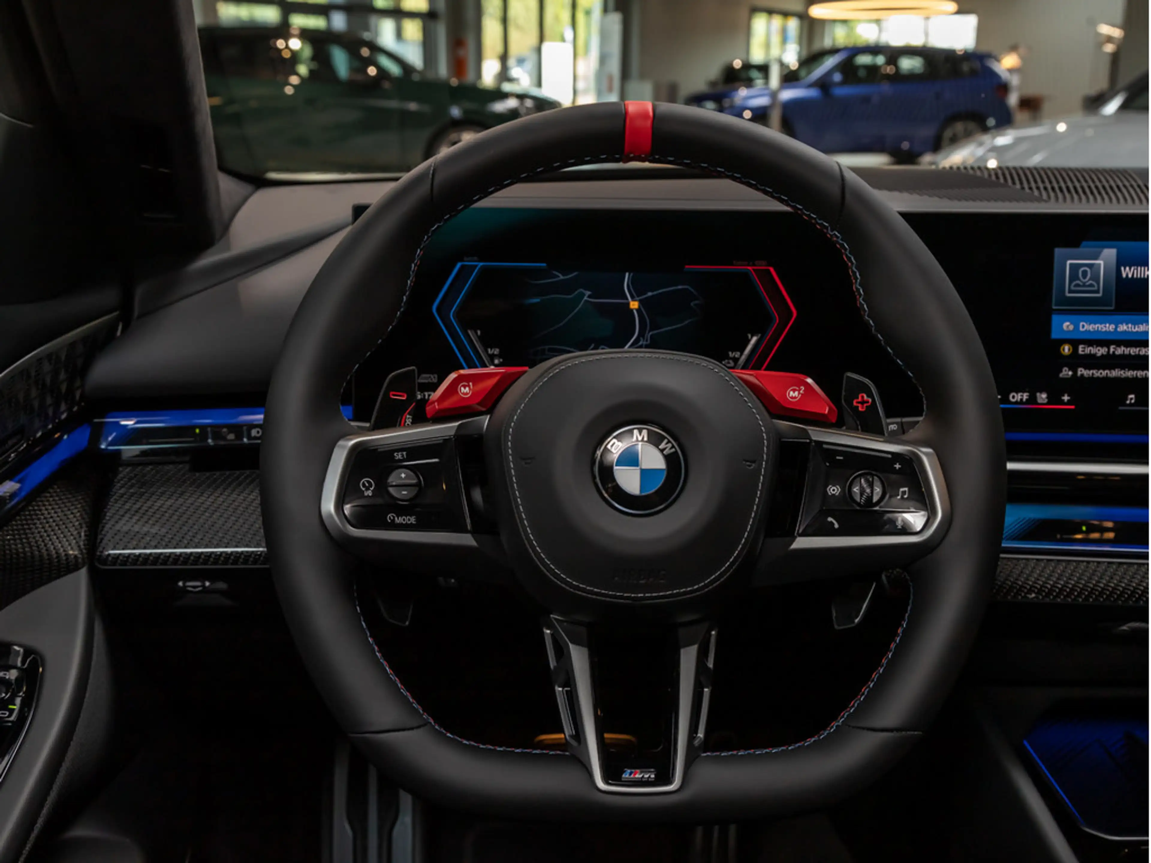 BMW M5 Touring 360° LED SITZBELÜFTUNG ACC AHK B&W — photo 11