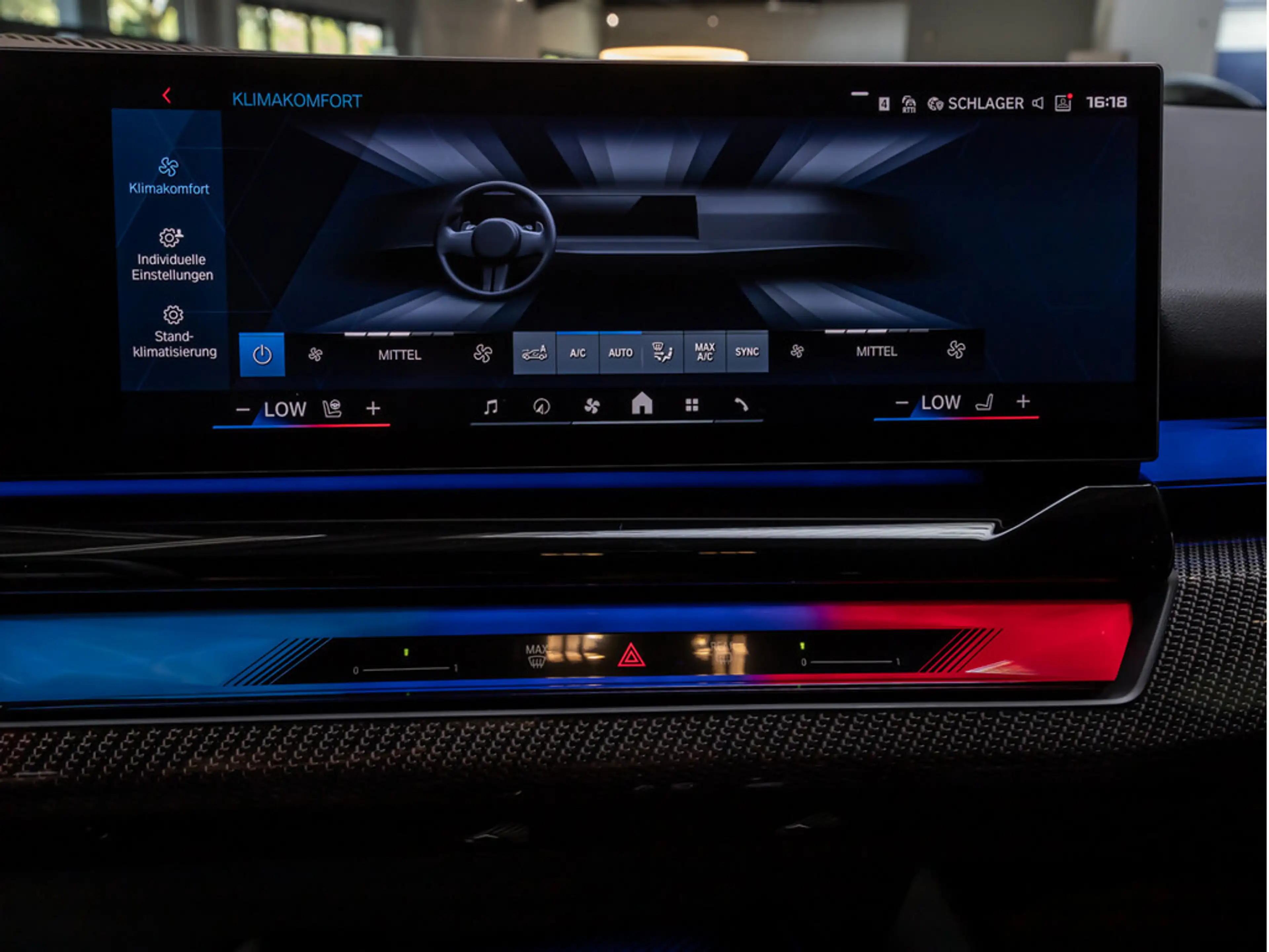 BMW M5 Touring 360° LED SITZBELÜFTUNG ACC AHK B&W — photo 15