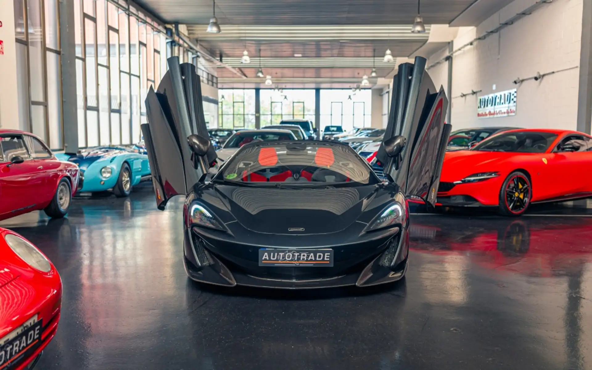 맥라렌 600LT Spider 2021 블랙 사진 4
