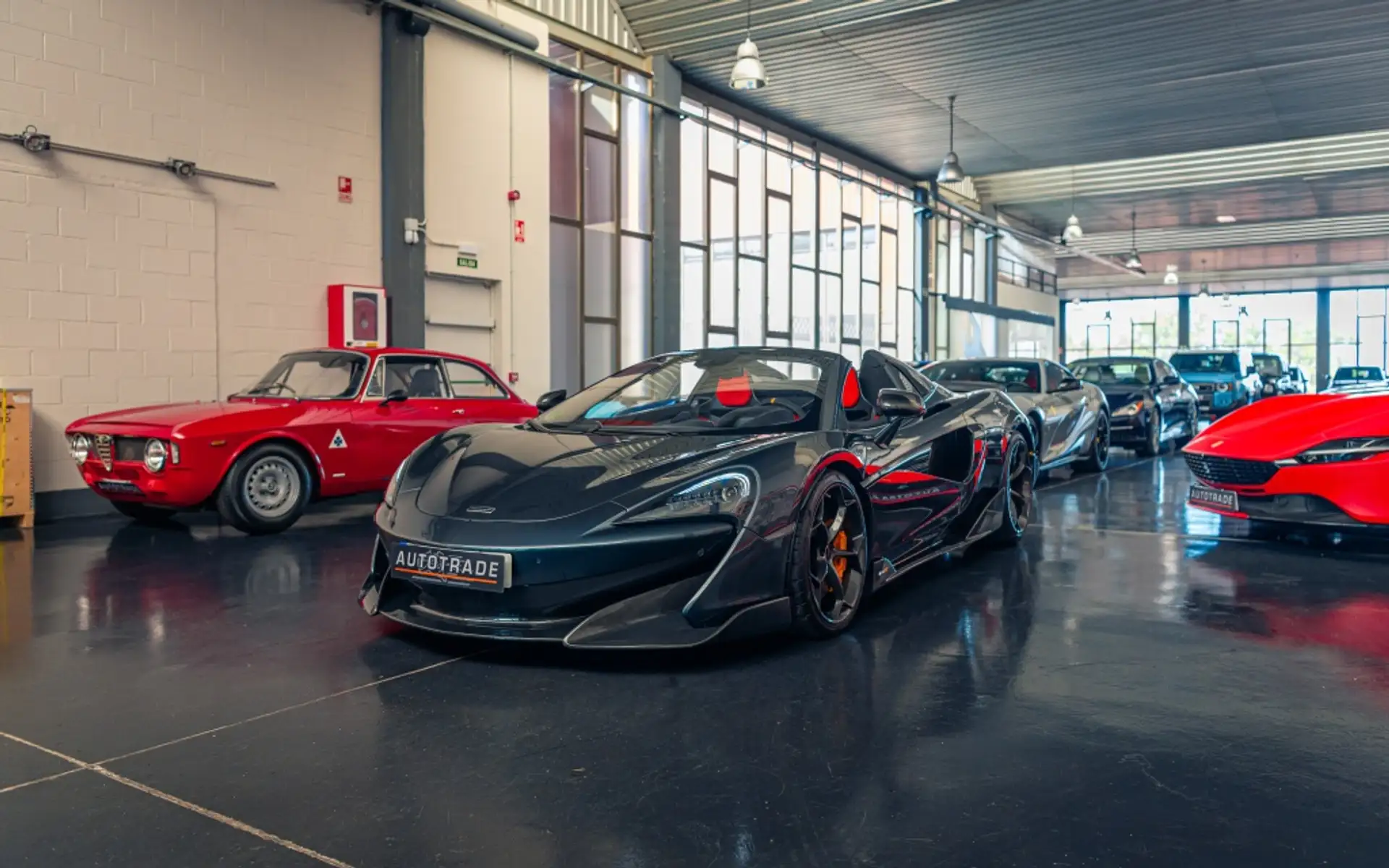 맥라렌 600LT Spider 2021 블랙 사진 1
