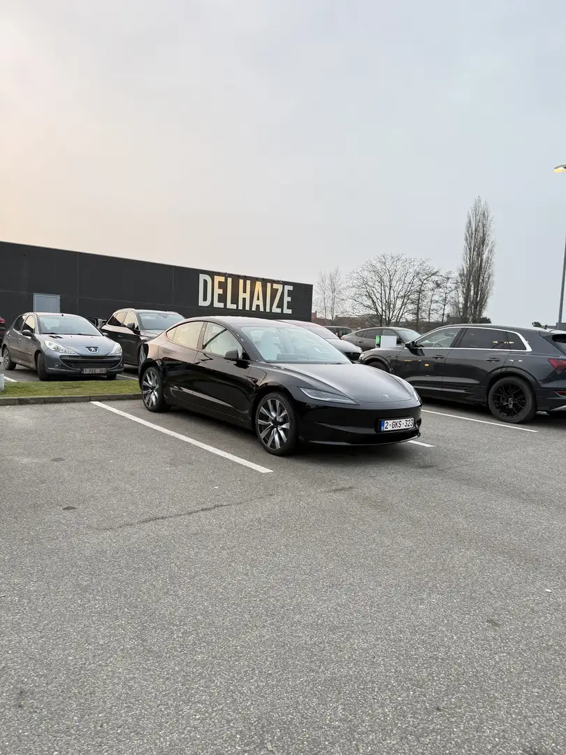 Tesla Model 3 Dual Motor Long Range Zwart - 1