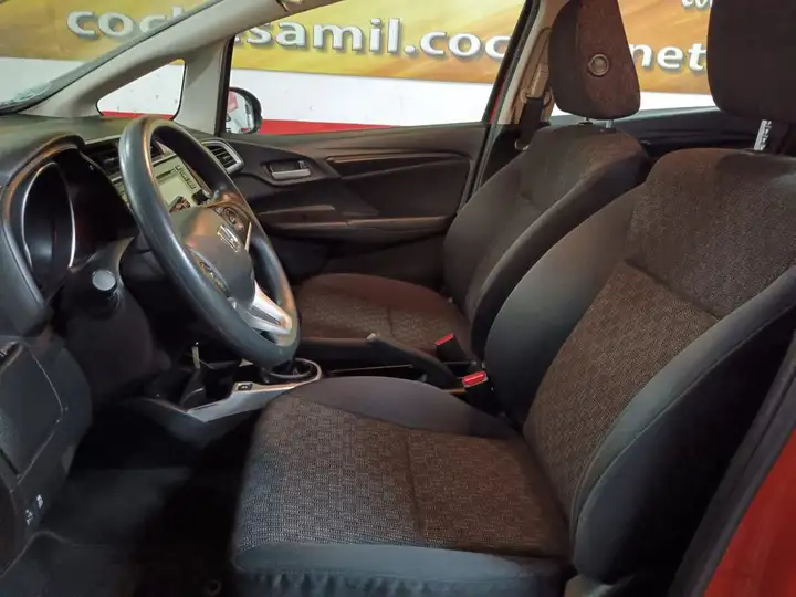 Honda Jazz 1.3i VTEC Trend 2017, foto 18