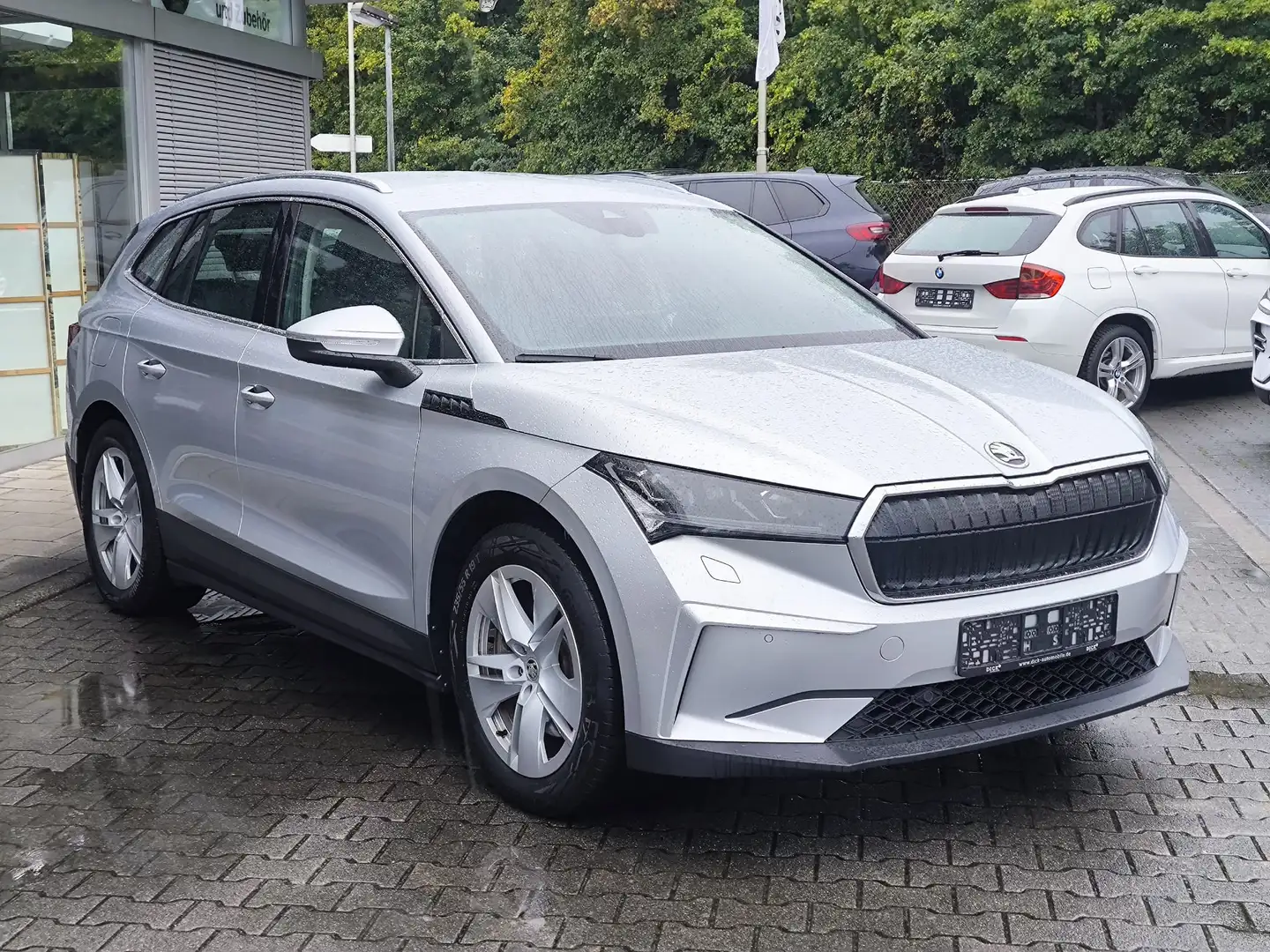 Skoda Enyaq 80 Loft NAVI+LED+SHZ+TEMP+KAMERA+WP+DAB+ Argent - 2